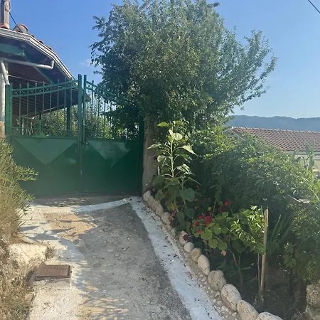 Guest house Basil & Breeze Lazarata