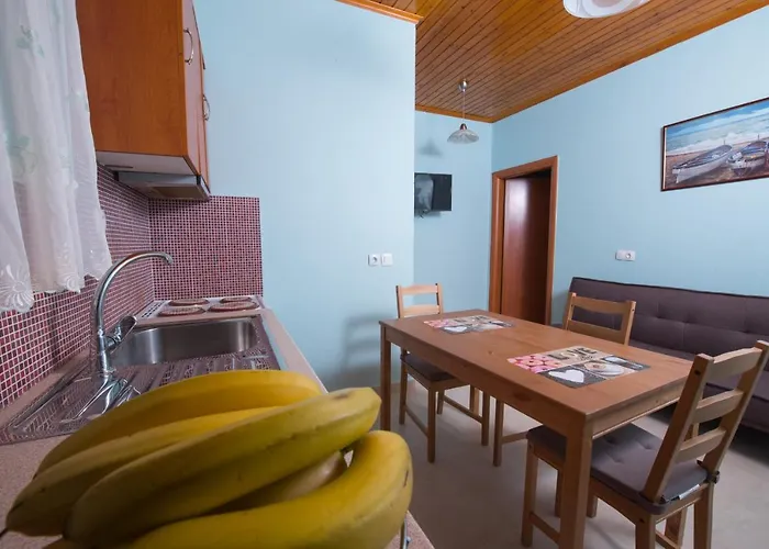 Basil & Breeze 3* Lazarata